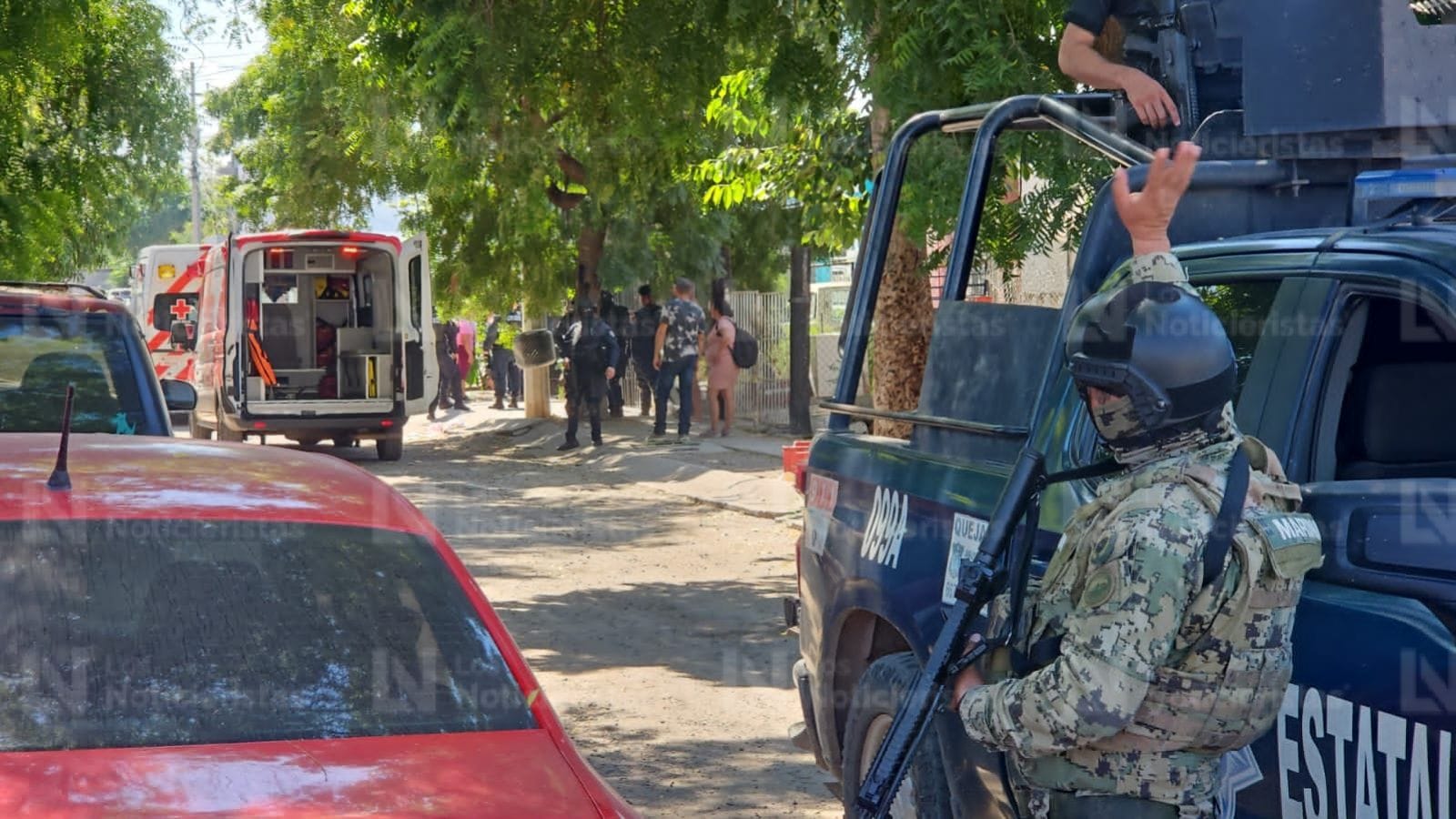 Policía Estatal resguarda zona de ataque a balazos en el fraccionamiento Santa Rocío, Culiacán