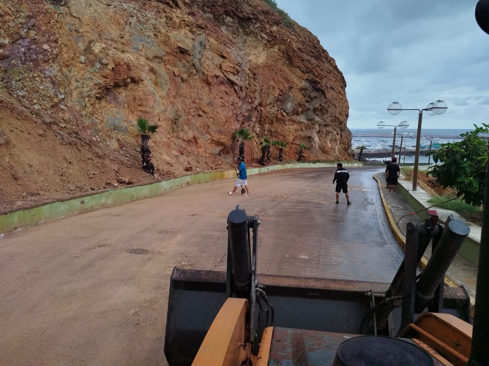 Atienden afectaciones por tormenta Raymond en Mazatlán, Sinaloa
