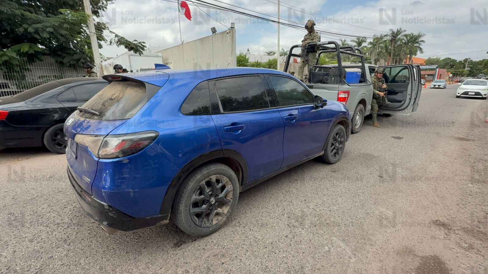 auto decomisado en megaoperativo en navolato sinaloa