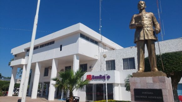 Acuerda alcaldesa de Salvador Alvarado, Sinaloa abonar a adeudo millonario con Stasasa