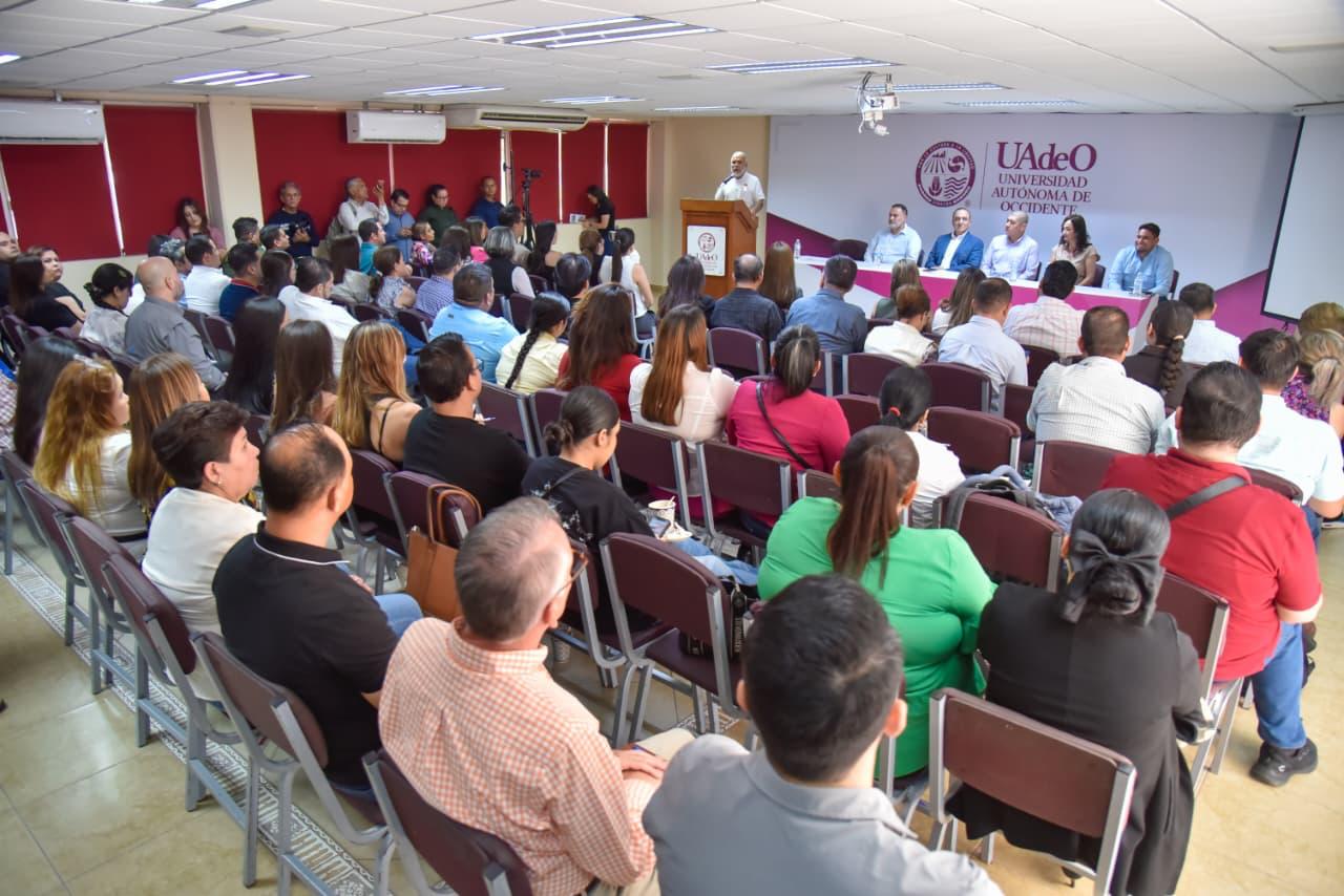 Ayuntamientos del norte de Sinaloa se instruyen cobre la Guía Consultiva para el Desempeño Municipal
