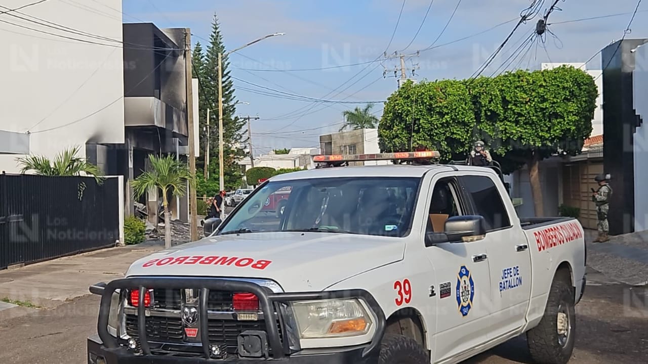 balean dos casas en colonias diferentes de culiacan