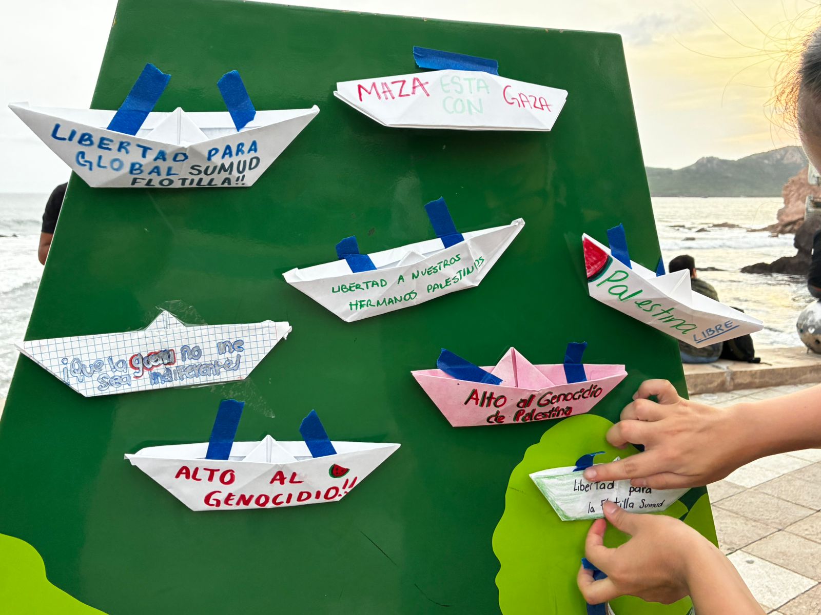 Mazatlacos se solidarizan con niños de Gaza