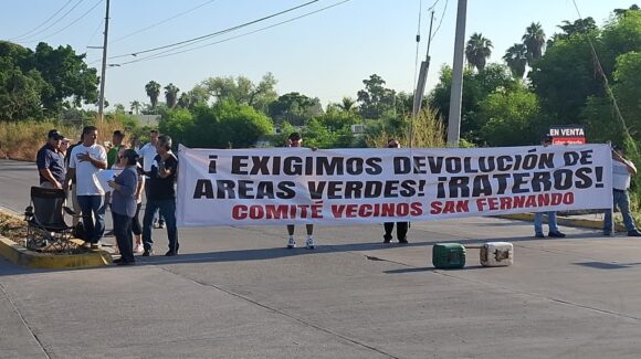 Revisa Medio Ambiente impacto ecológico en taponamiento del canal en San Fernando en Los Mochis