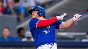 blue jays en juego de beisbol grandes ligas