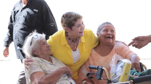 Cientos de familias aprovechan las Brigadas del Bienestar de DIF en La Brecha, Guasave, Sinaloa