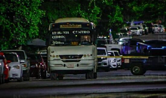 Hay dos mujeres y un niño de 12 años heridos en balaceras al norte de Culiacán, Sinaloa; hay un camión y dos autos acordonados