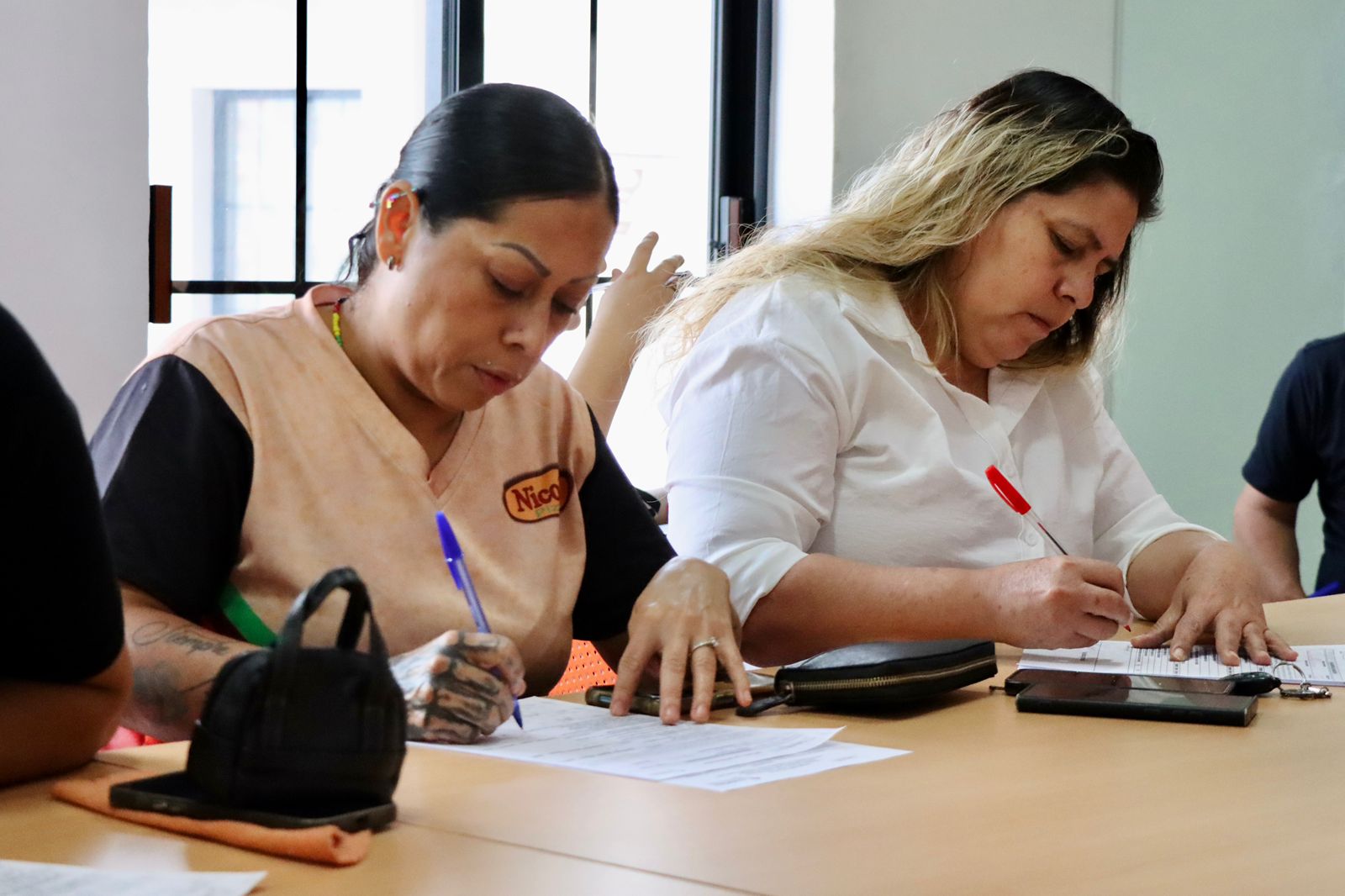 Capacitan a comerciantes de Badiraguato