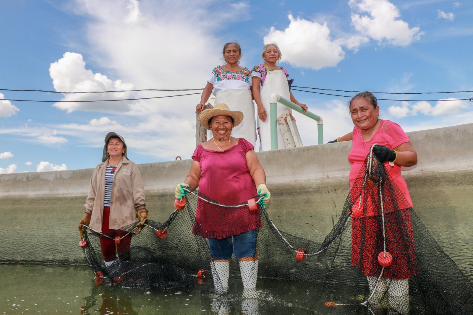 capacitan a mujeres en acuacultura