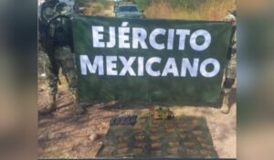 Cargadores y cartuchos asegurados en Culiacán, Sinaloa