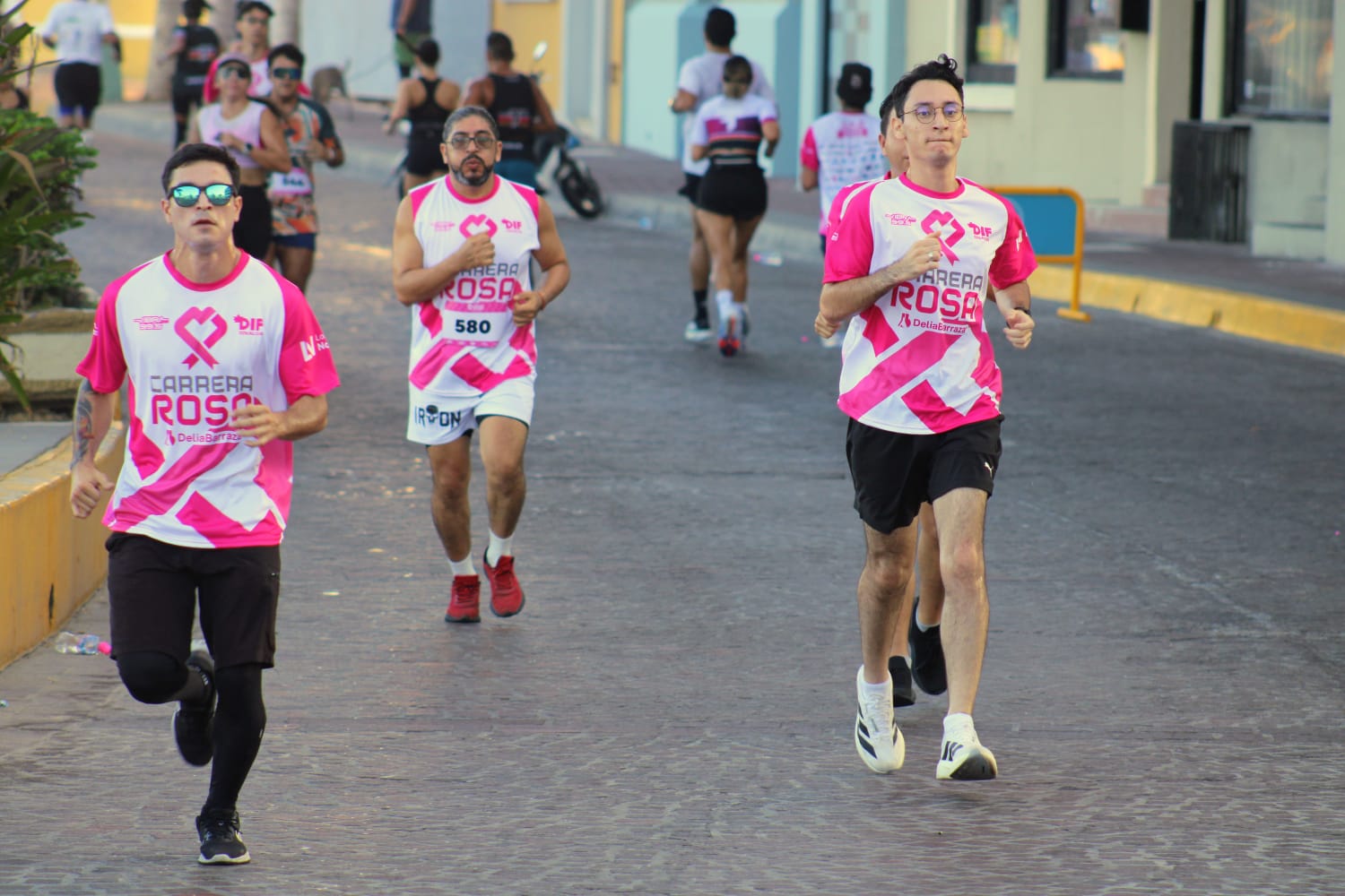 Carrera Rosa 2025 en Mazatlán, Sinaloa