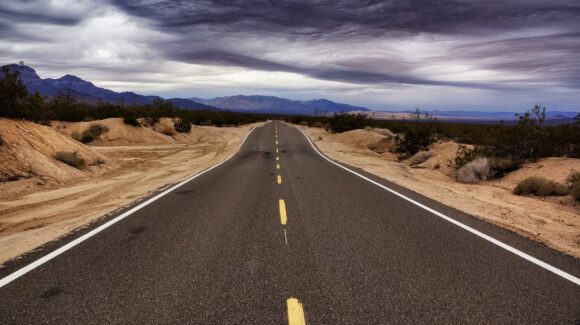 Día Mundial de la Carretera: Datos curiosos y tips que ayudarán en tu viaje día a día