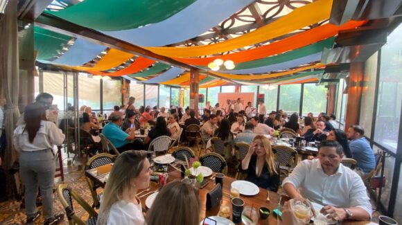 Todo un éxito el Oktoberfest en Cayenna Restaurant, en Culiacán; en un ambiente relajado y de amistad enaltecen la cerveza artesanal