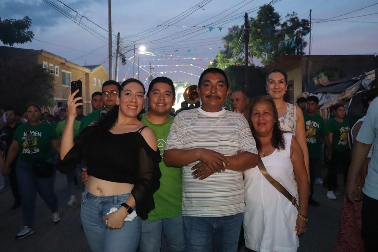 Celebran en grande a la Virgen del Rosario