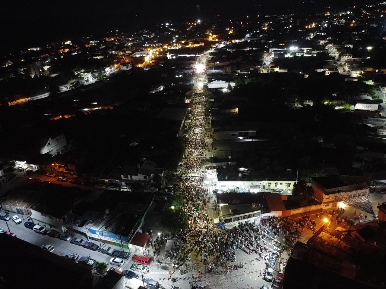 Celebran en grande a la Virgen del Rosario