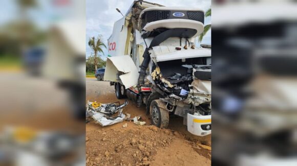 Fuerte choque entre dos unidades pesadas deja un herido en Mazatlán, Sinaloa