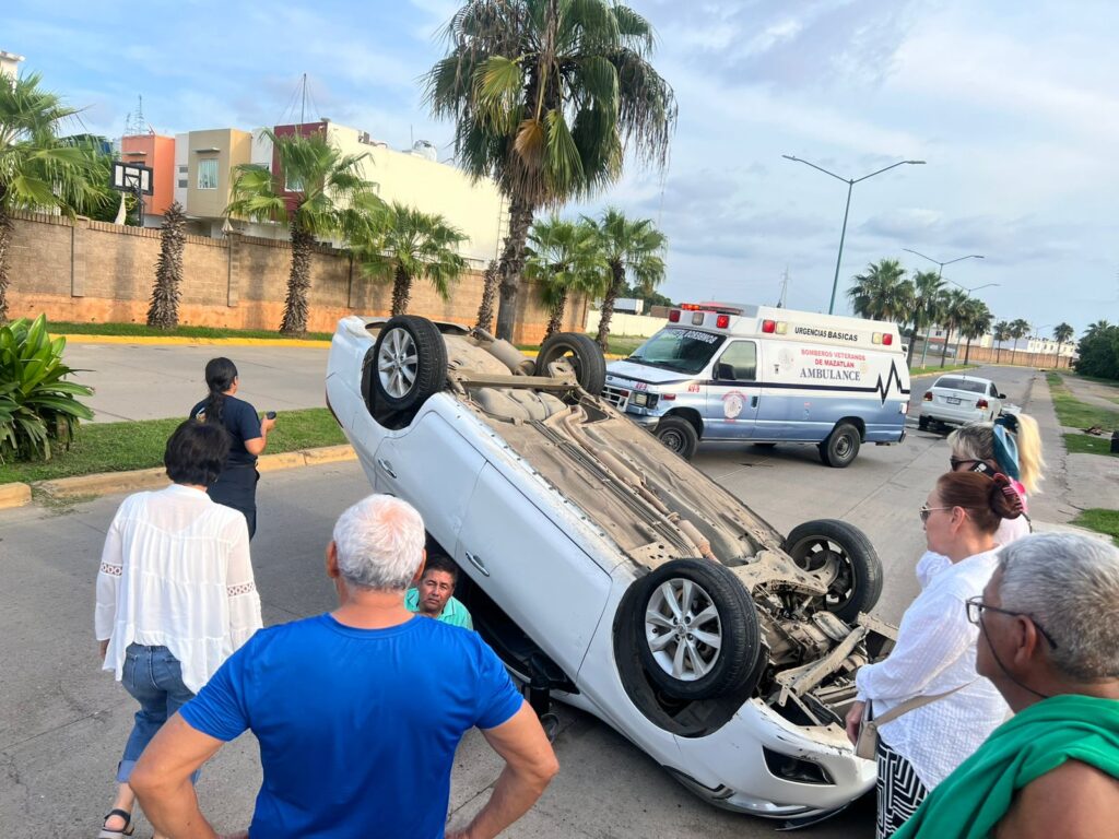 Choque en la ciudad de Mazatlán, Sinaloa