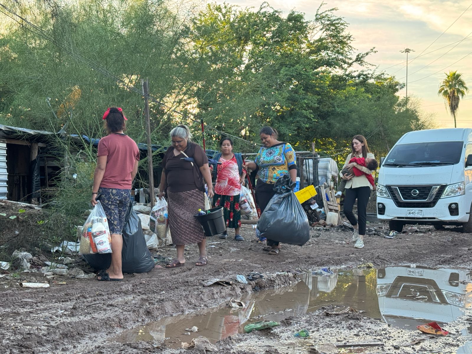 DIF Ahome cierra refugio temporal tras atender a familias afectadas por inundaciones
