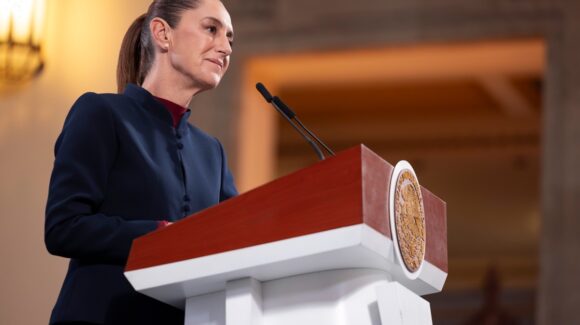 Sheinbaum califica de ‘zopiloteo’ las críticas contra los gobernadores de los estados afectados por las lluvias