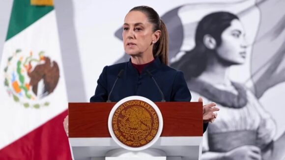 Pese a videos, Sheinbaum no tiene la certeza de que el CJNG haya entregado despensas a afectados por lluvias