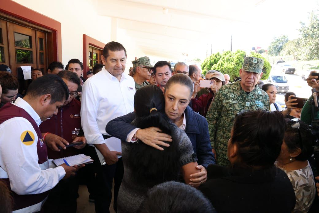 claudia sheinbaum atiende zonas afectadas por lluvias torrenciales