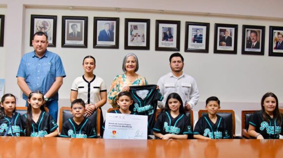 Copa Gobernador deja 100 mil pesos como utilidad; 50 mil son para DIF y 50 mil para la banda de guerra Pegaso