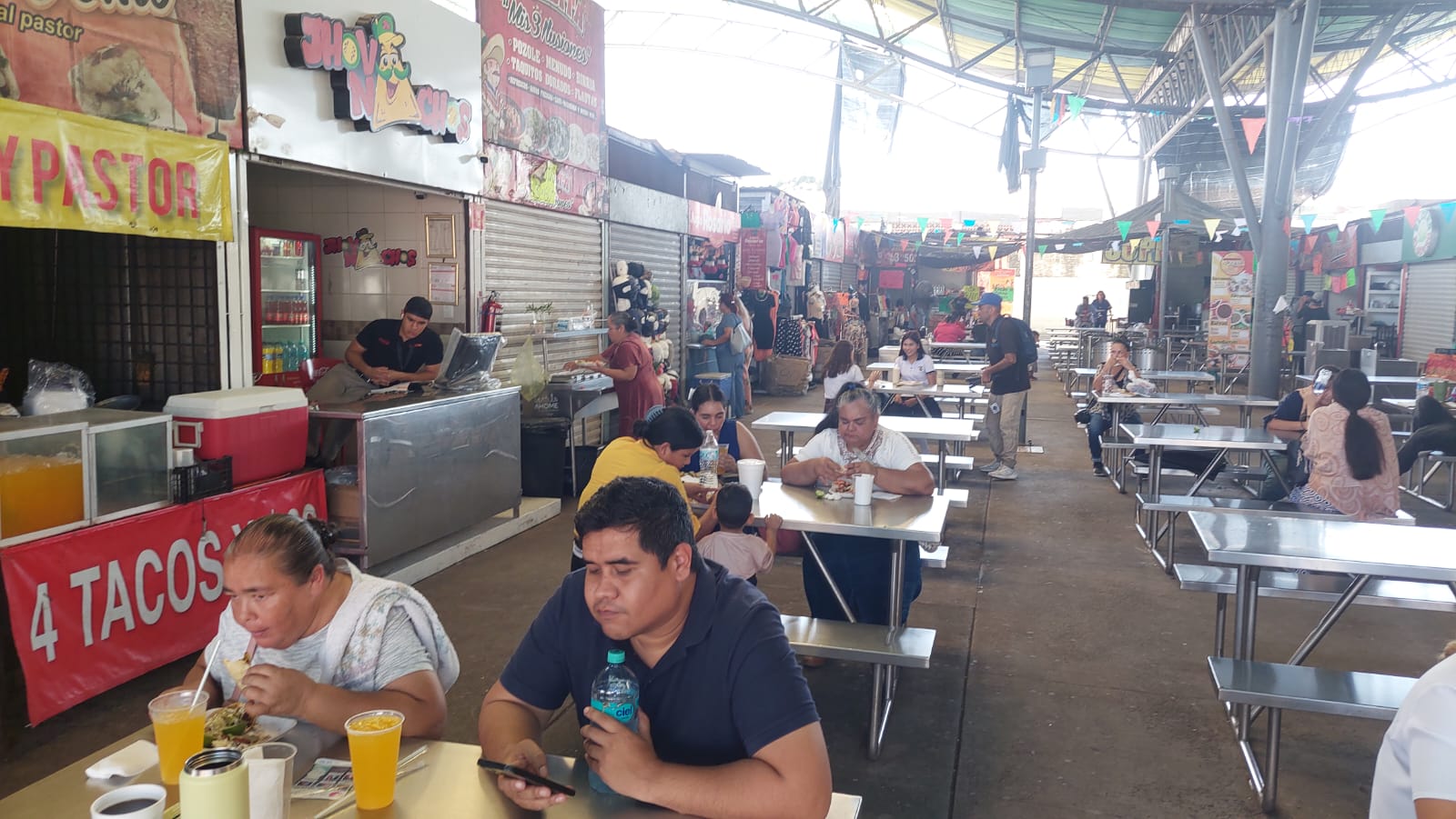 Comedor del mercado Zona 030 de Los Mochis