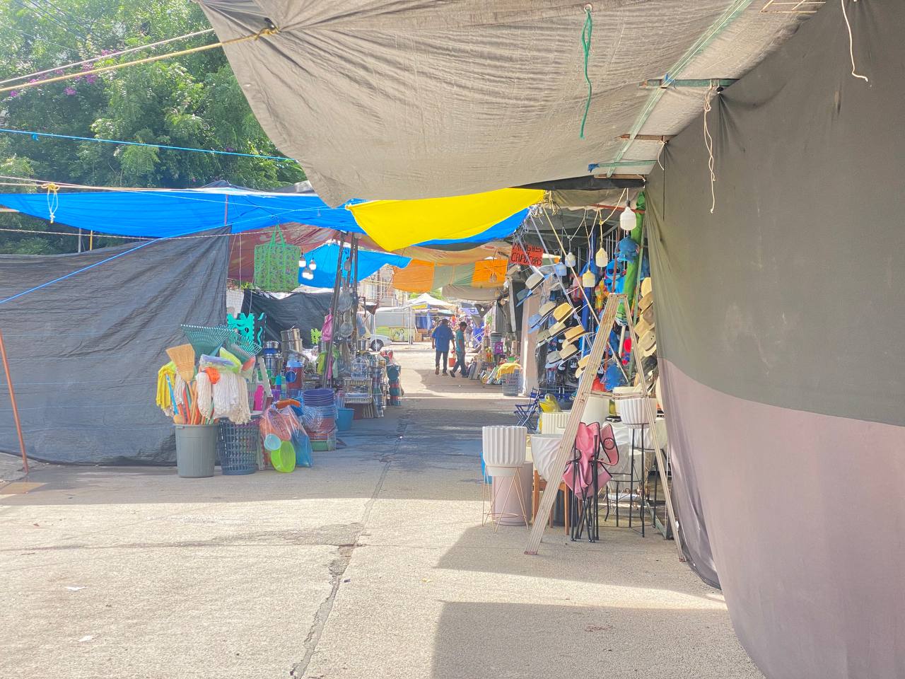 Comerciantes ante pésimas ventas en la feria del Rosario en Guasave, Sinaloa