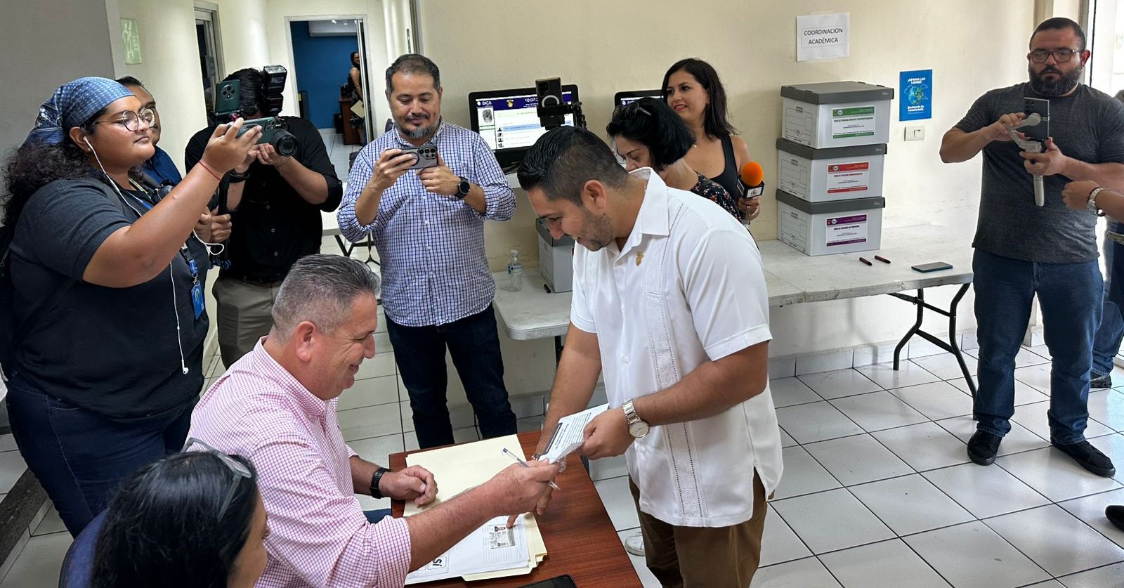 consulta por la reingenieria de la uas en mazatlan