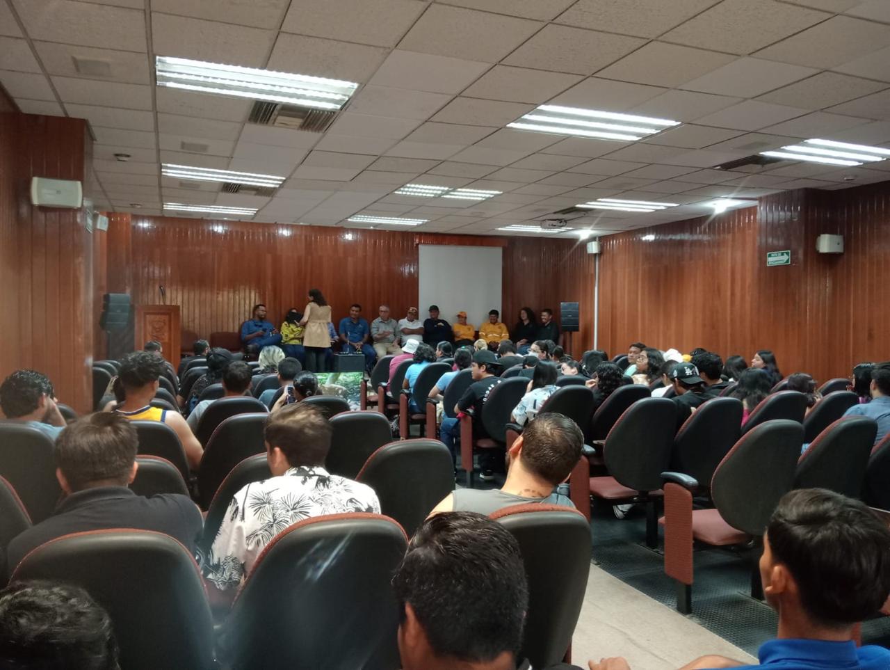 Conversatorio ambiental sobre la Meseta de Cacaxtla
