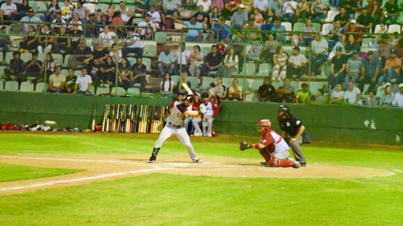 Salvador Alvarado vive una gran fiesta beisbolera con la Copa Gobernador 2025