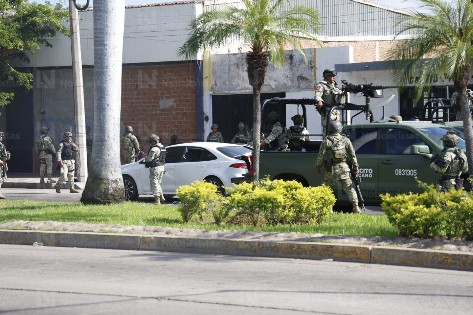 Cuatro detenidos con arsenal en el centro de Culiacán