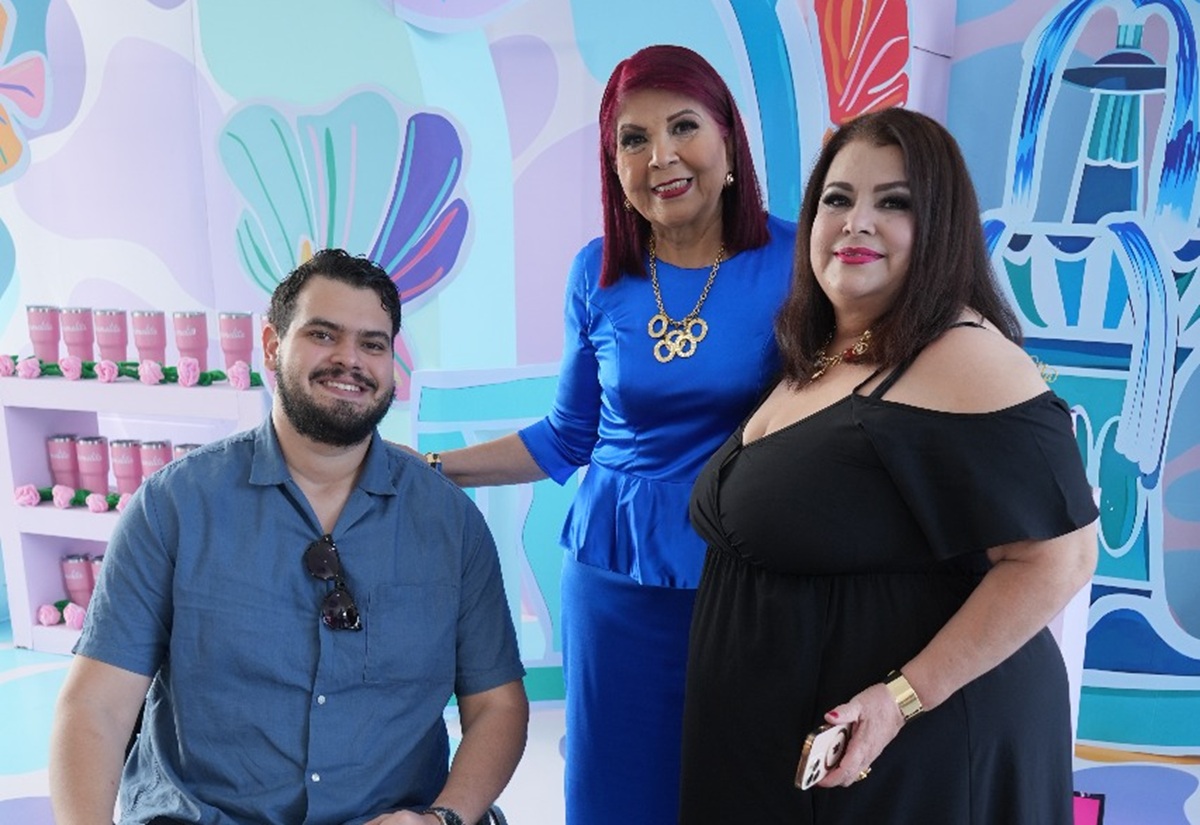 Hersa Corporativo celebra el cumpleaños de la señora Carmelita Salazar