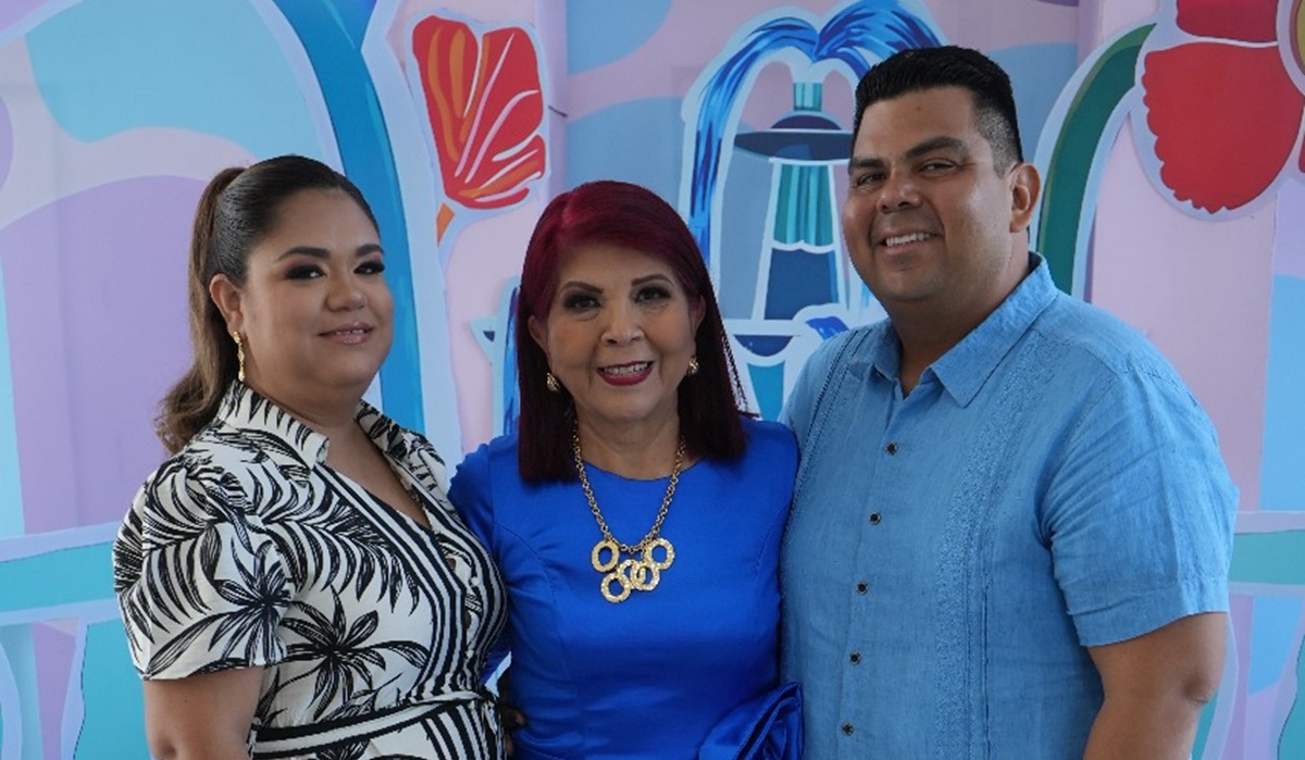 Hersa Corporativo celebra el cumpleaños de la señora Carmelita Salazar