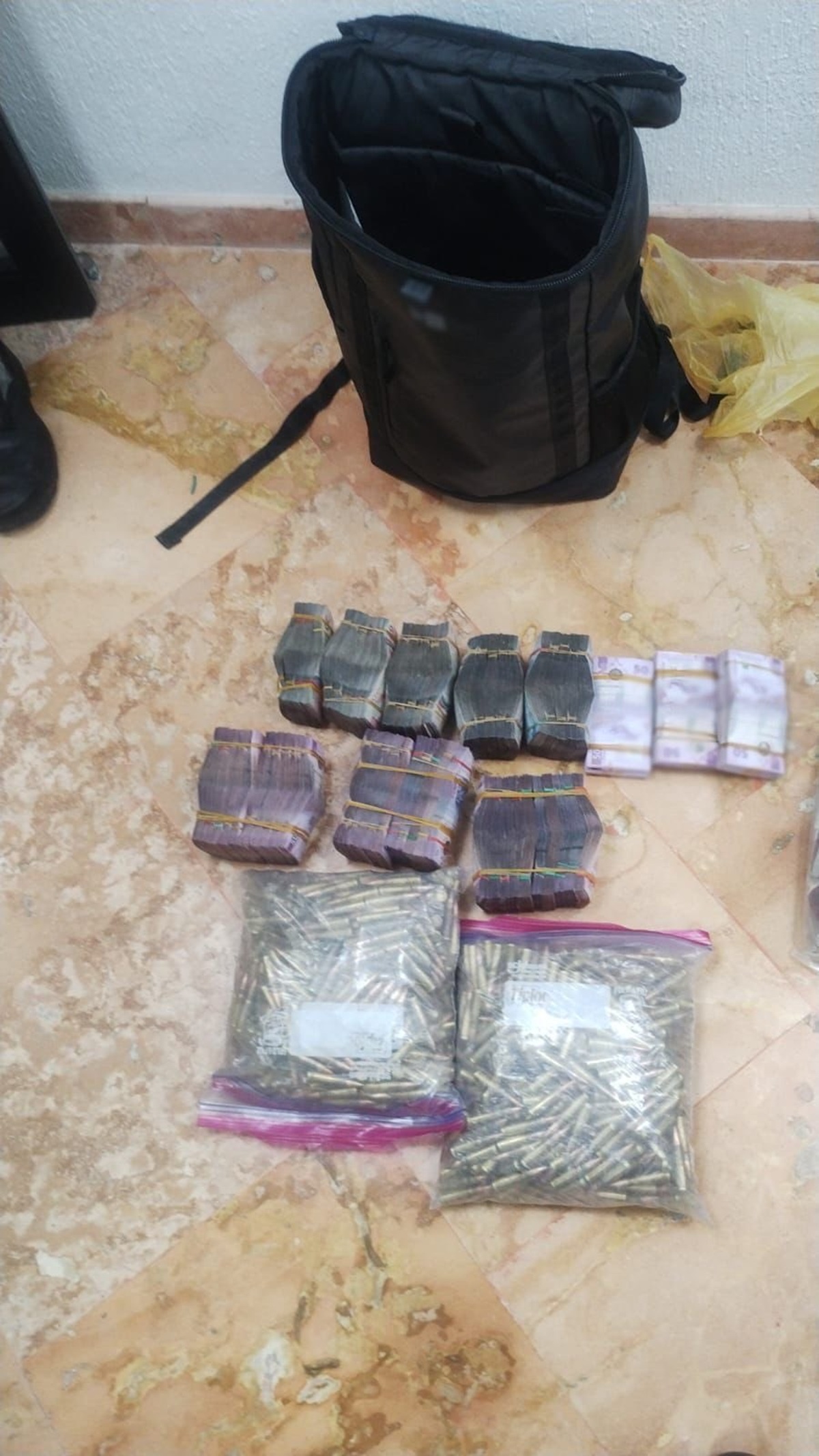 Decomiso de armamento y drogas en Cancún