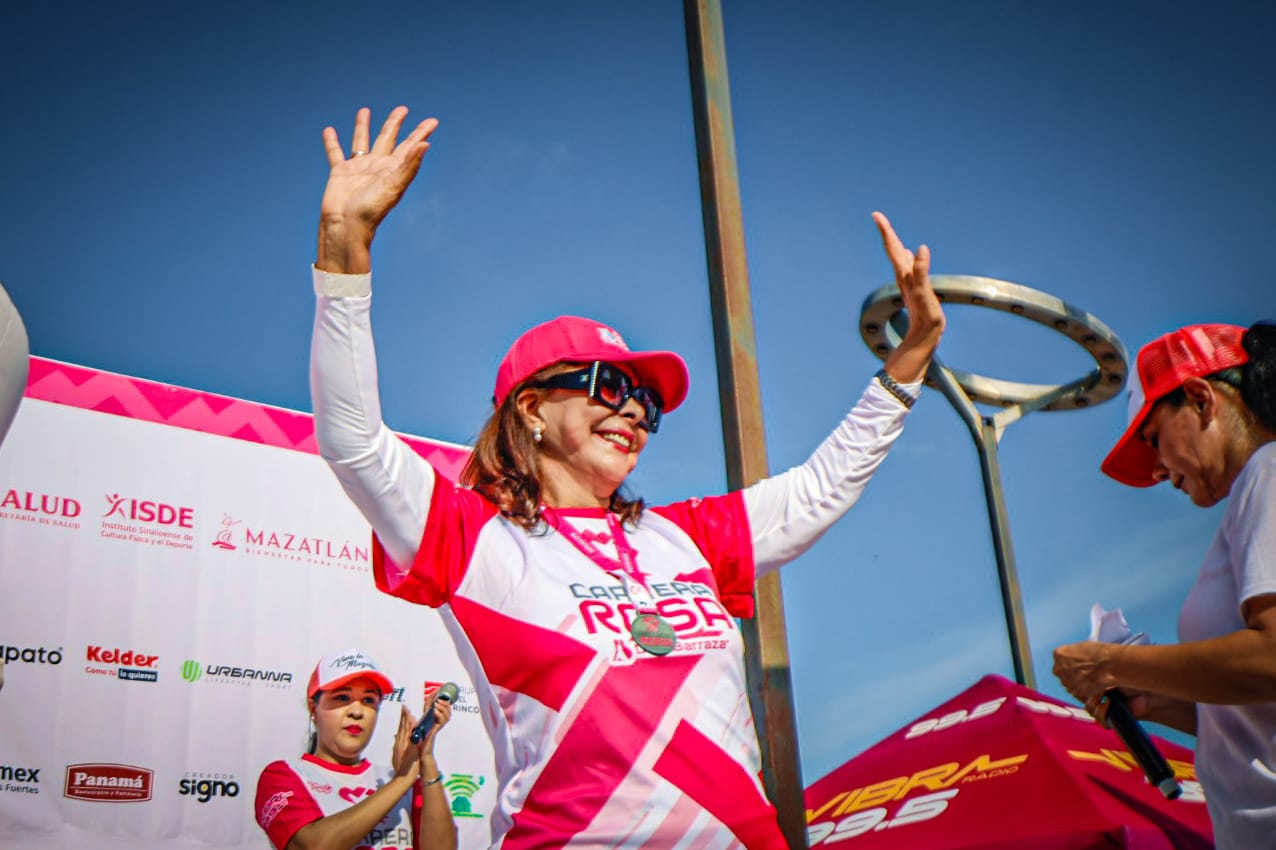 Delia Barraza en la Carrera Rosa 2025