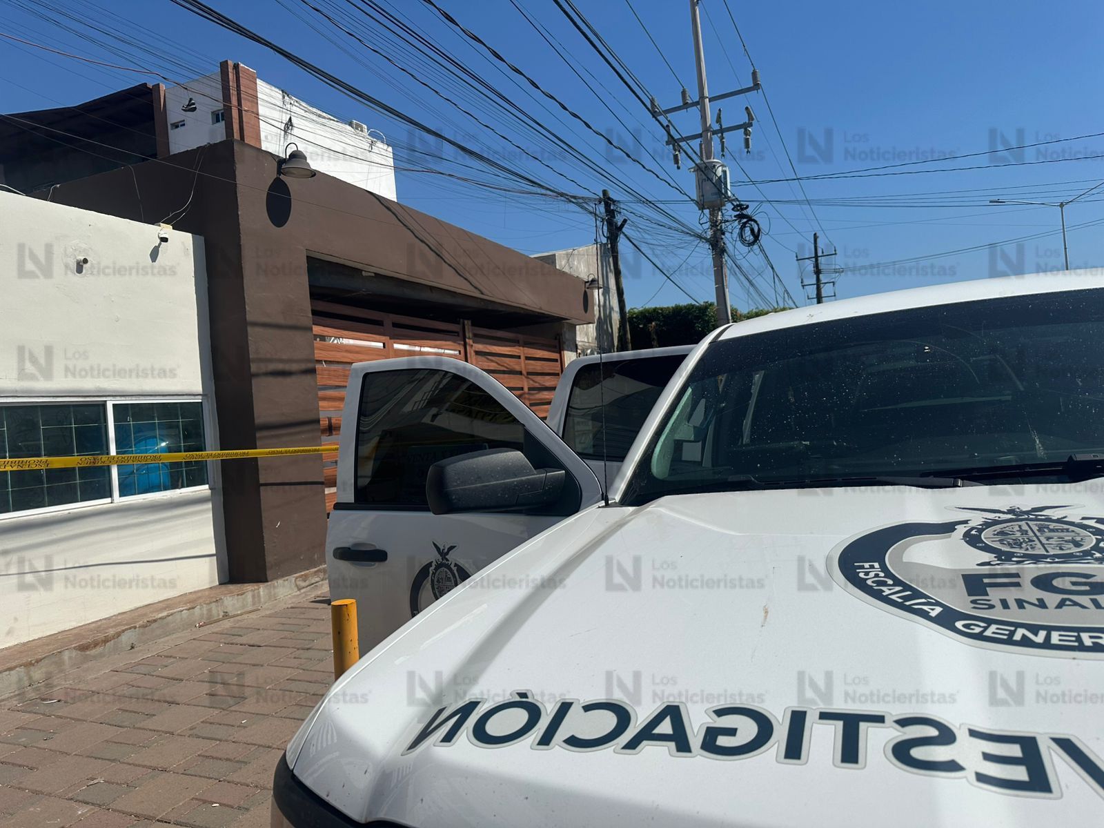 Sitian FGE y agentes de la Unidad Antisecuestros (UEA) departamentos en Bacurimi, Culiacán