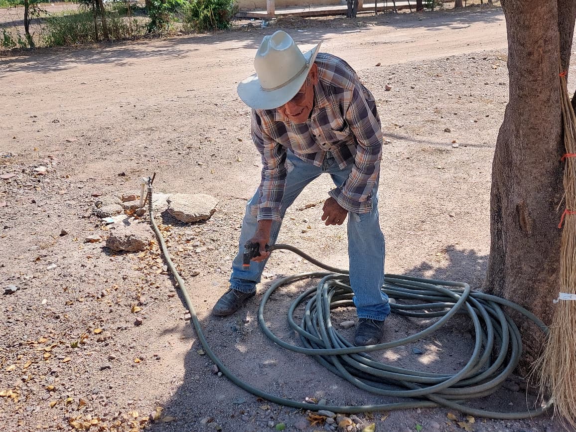 Desabasto de agua en Batamotos, Angostura, Sin.