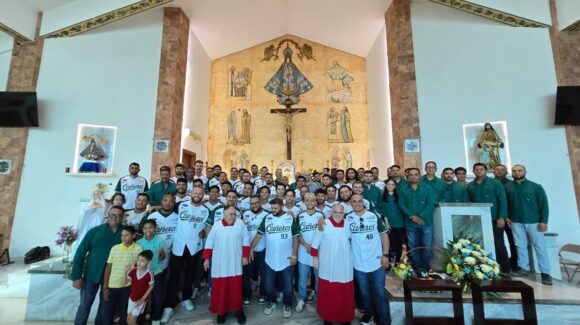 Cañeros de Los Mochis realiza desfile, misa y conferencia como cierre de pretemporada