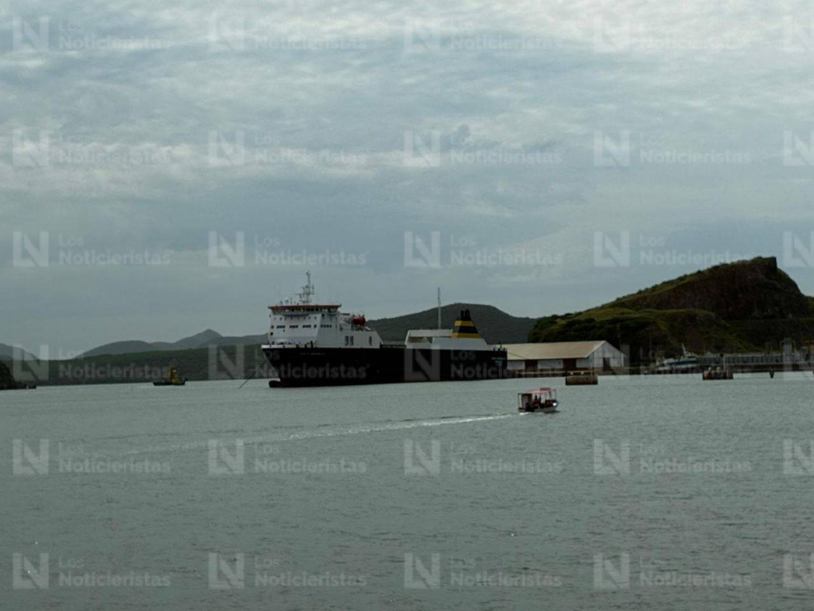 buque con bandera extranjera fue detenido en el puerto de Topolobampo