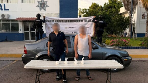 Salía fuerte olor a químicos: Confirma SSPE dos detenidos y un inmueble ‘repleto’ de cristal en Vistas del Lago, Culiacán