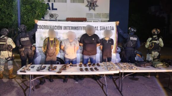 Dos son menores de edad; detienen a 4 sujetos armados, tras balaceras al norte de Culiacán