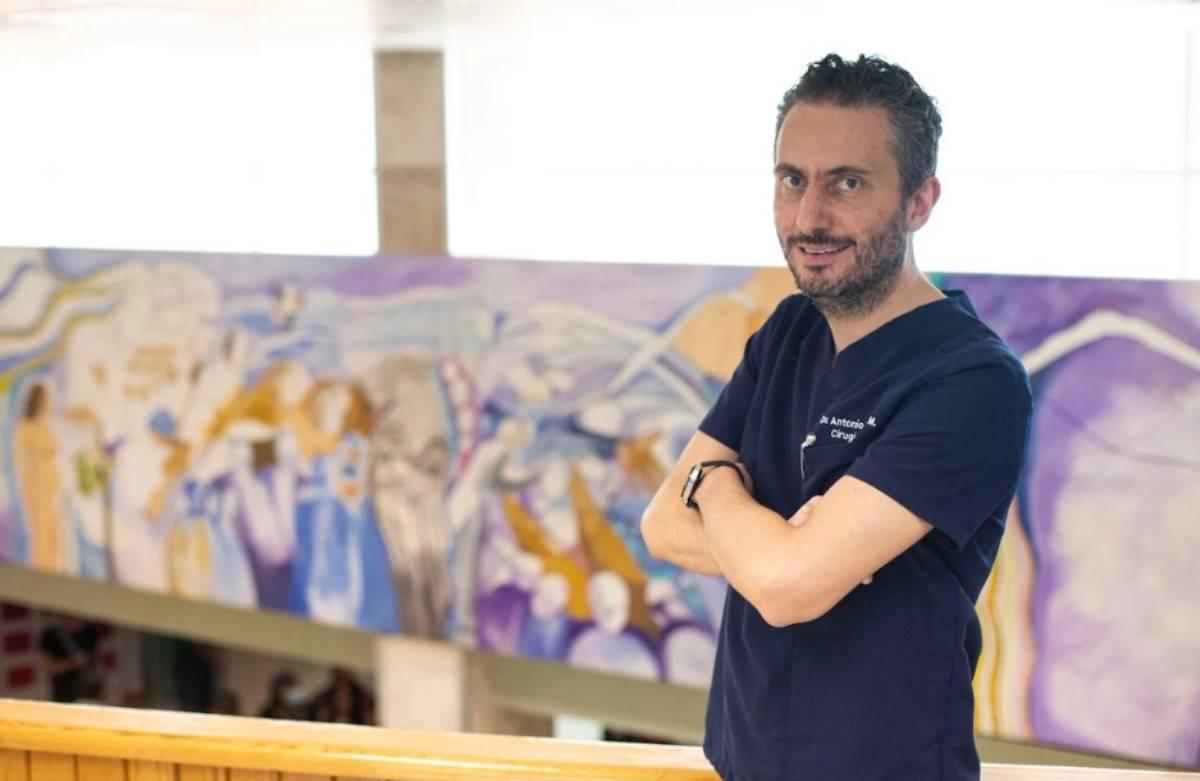 doctor Antonio Helue Mena