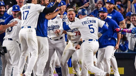 Freddie Freeman define un épico duelo de 18 entradas y pone a los Dodgers arriba en la Serie Mundial