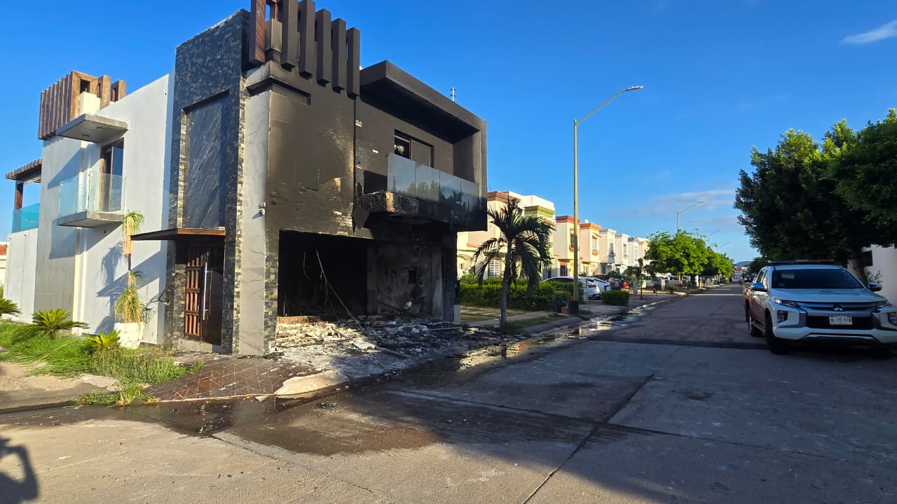 domicilio incendiado en portalegre culiacan