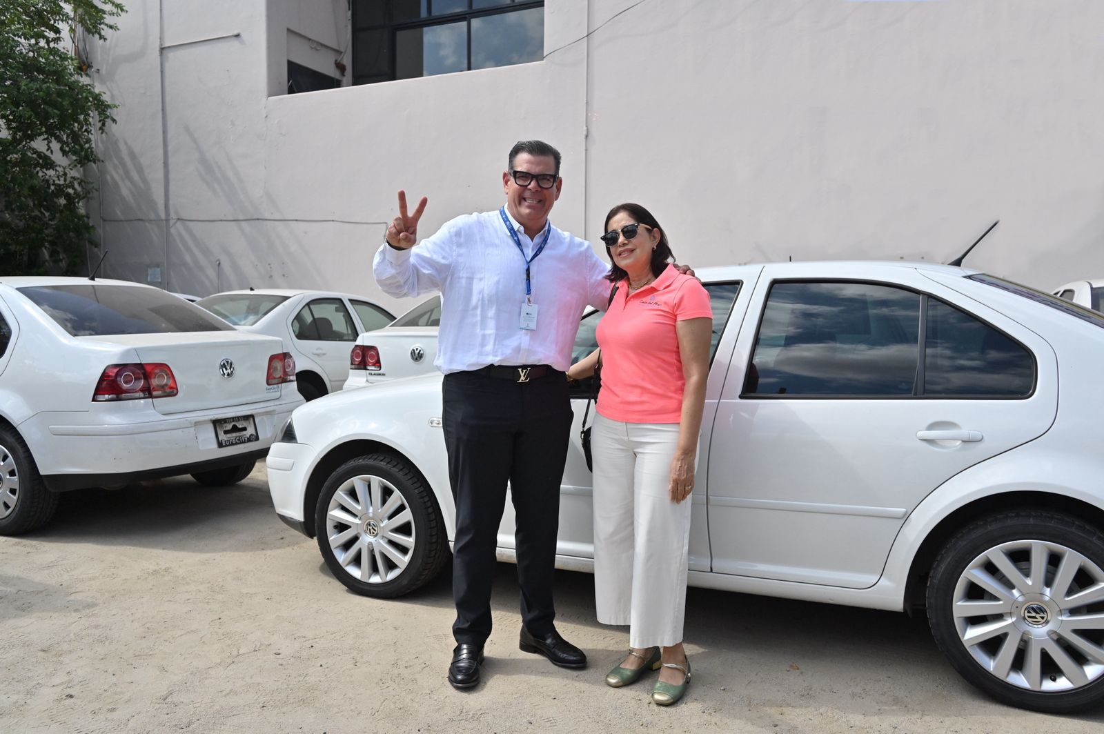 Donan vehículos a instituciones de la JAP Sinaloa