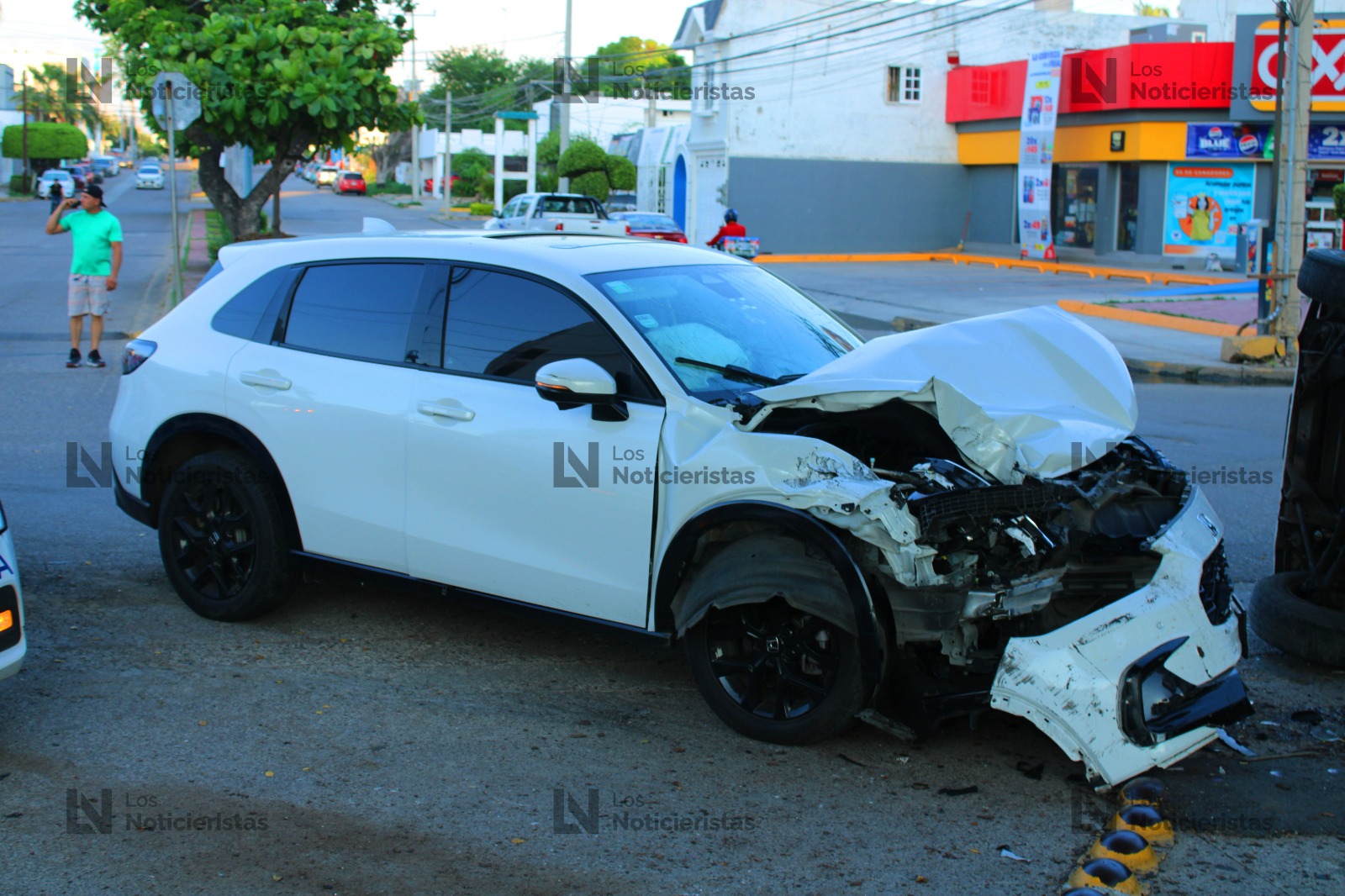 Dos heridos deja choque en Palos Prietos, Mazatlán