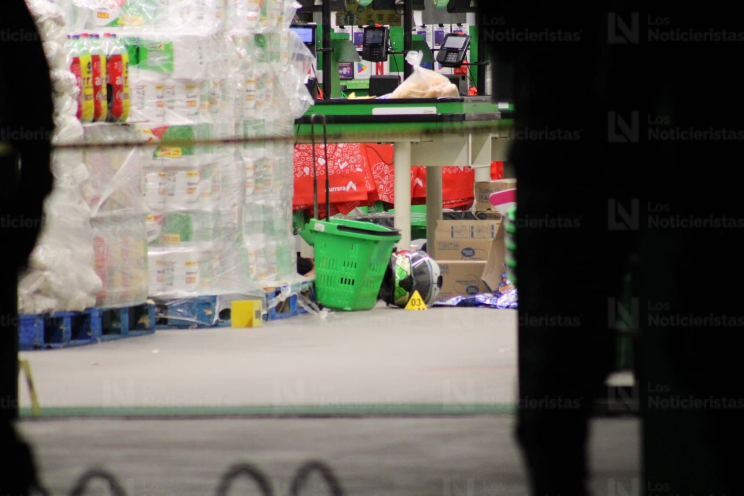 Ejecutan a hombre saliendo de supermercado en Mazatlán