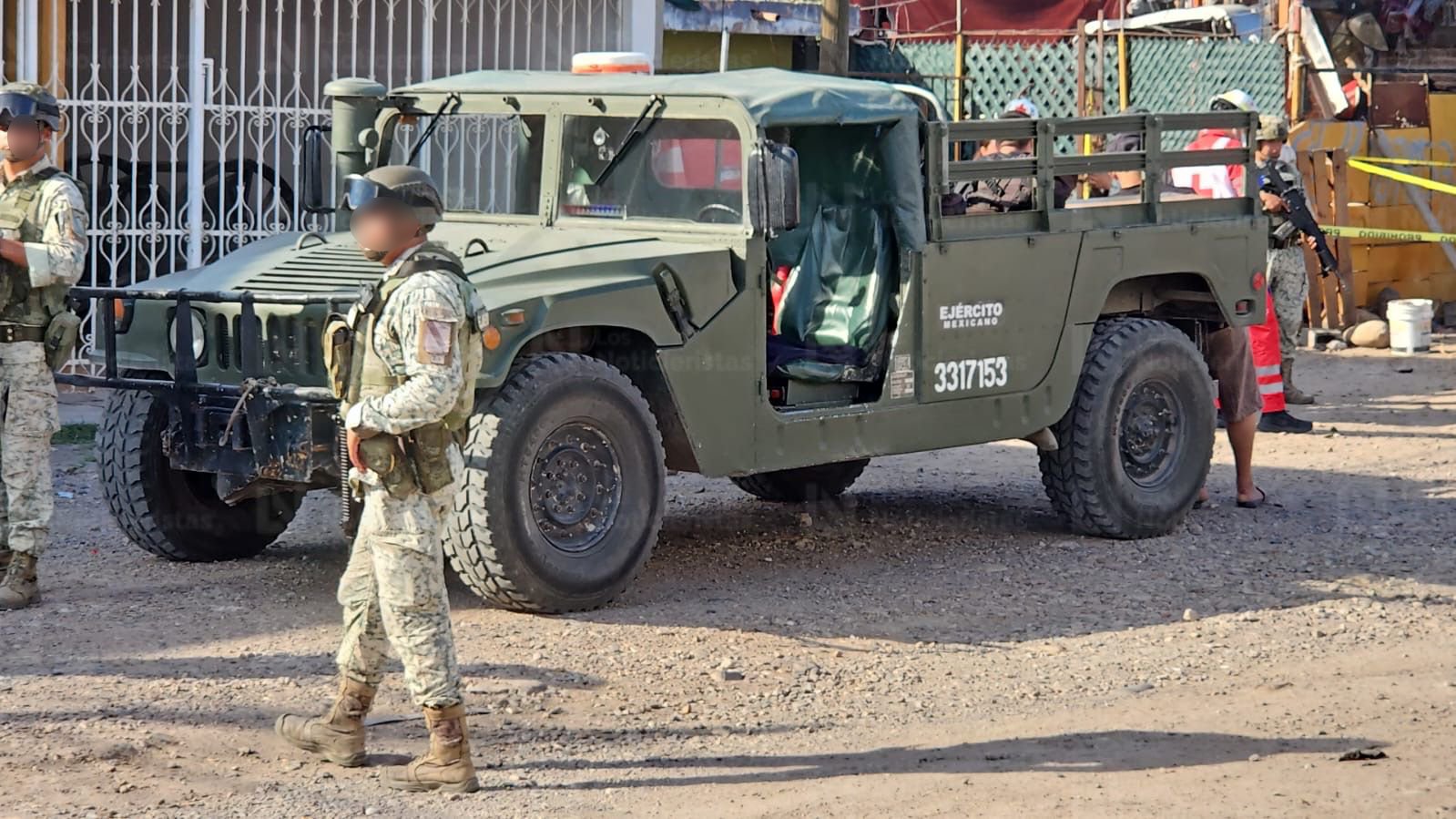 ejecutan a dos hombres en yonke de la industrial el palmito de culiacan militares