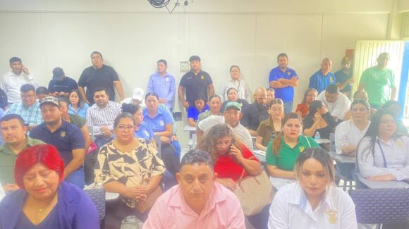 Personal de la UAS en Guasave, Sinaloa, llama a una votación consciente hacia la reingeniería financiera para enero de 2026